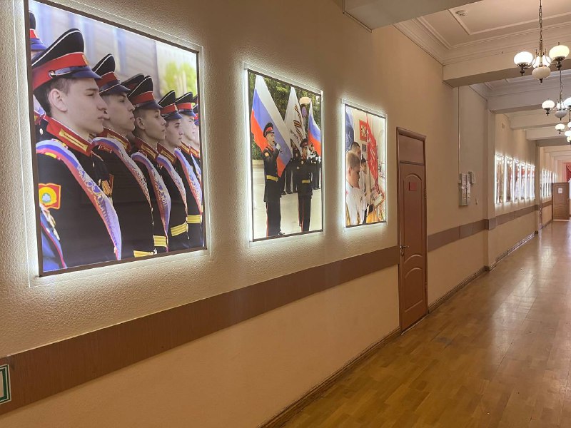 А вот и с подсветкой стенды в Суворовском закончили — фото 3