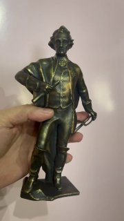 Суворов А.В. Высота 23см